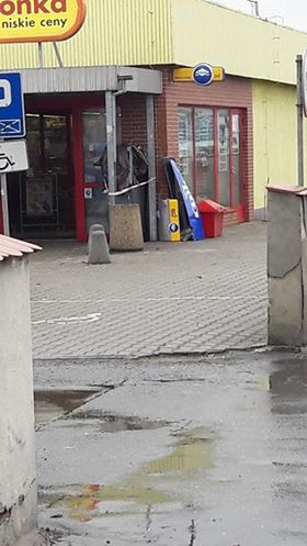 e-pyskowice.pl | Kolejny raz bankomat przy Biedronce wysadzony!